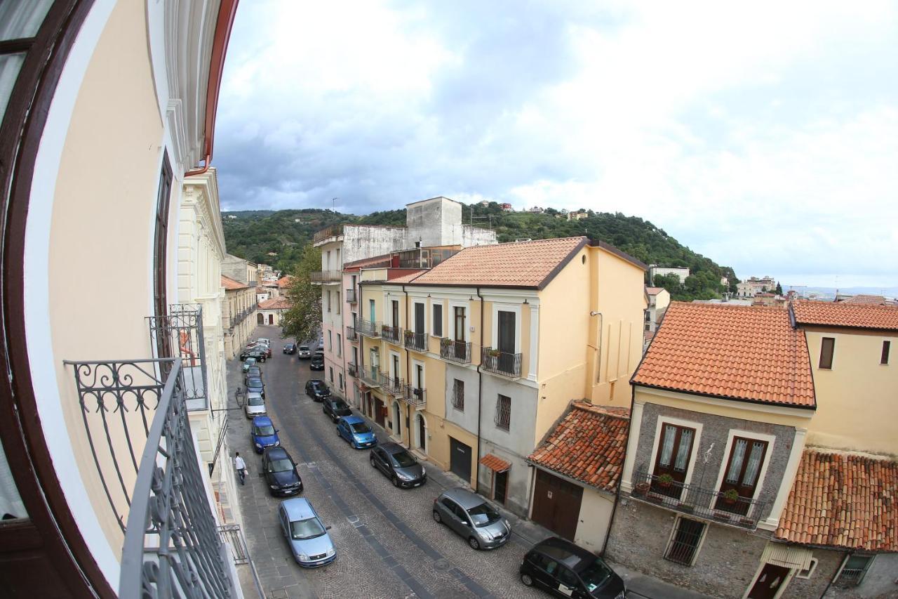 Casa Lissania Bed & Breakfast Lamezia Terme Eksteriør bilde